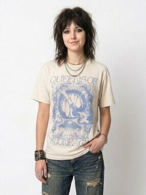 Queens of the Stone Age Cream Graphic Band Tee - Small